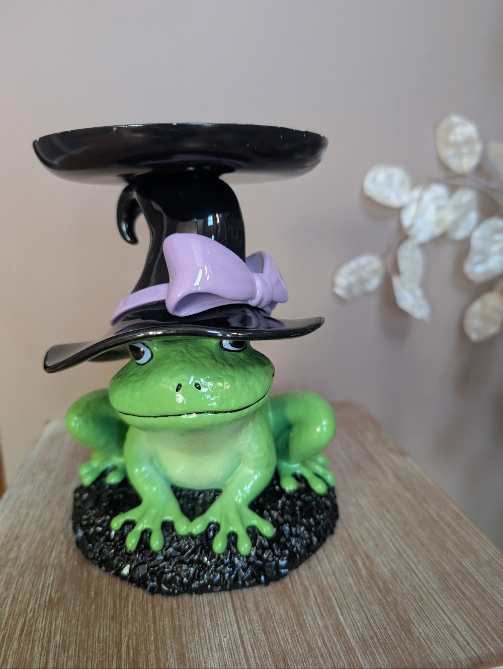 Bath and Body Works Magical Frog 3-Wick Candle Pedestal